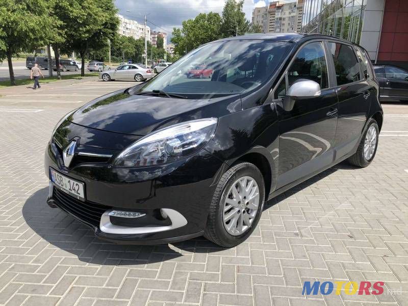 2013' Renault Scenic photo #3