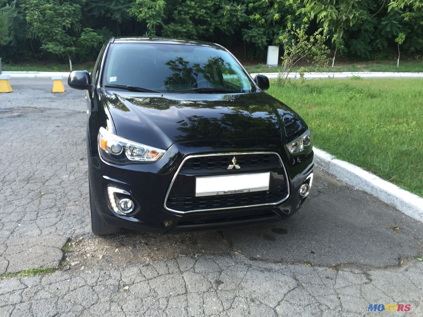 2014' Mitsubishi ASX photo #2