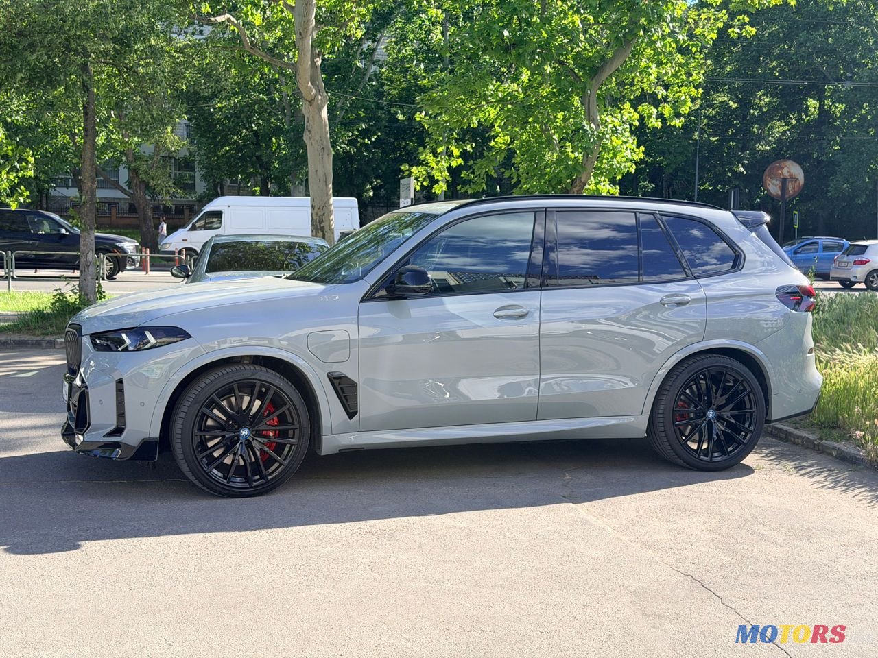 2023' BMW X5 photo #5