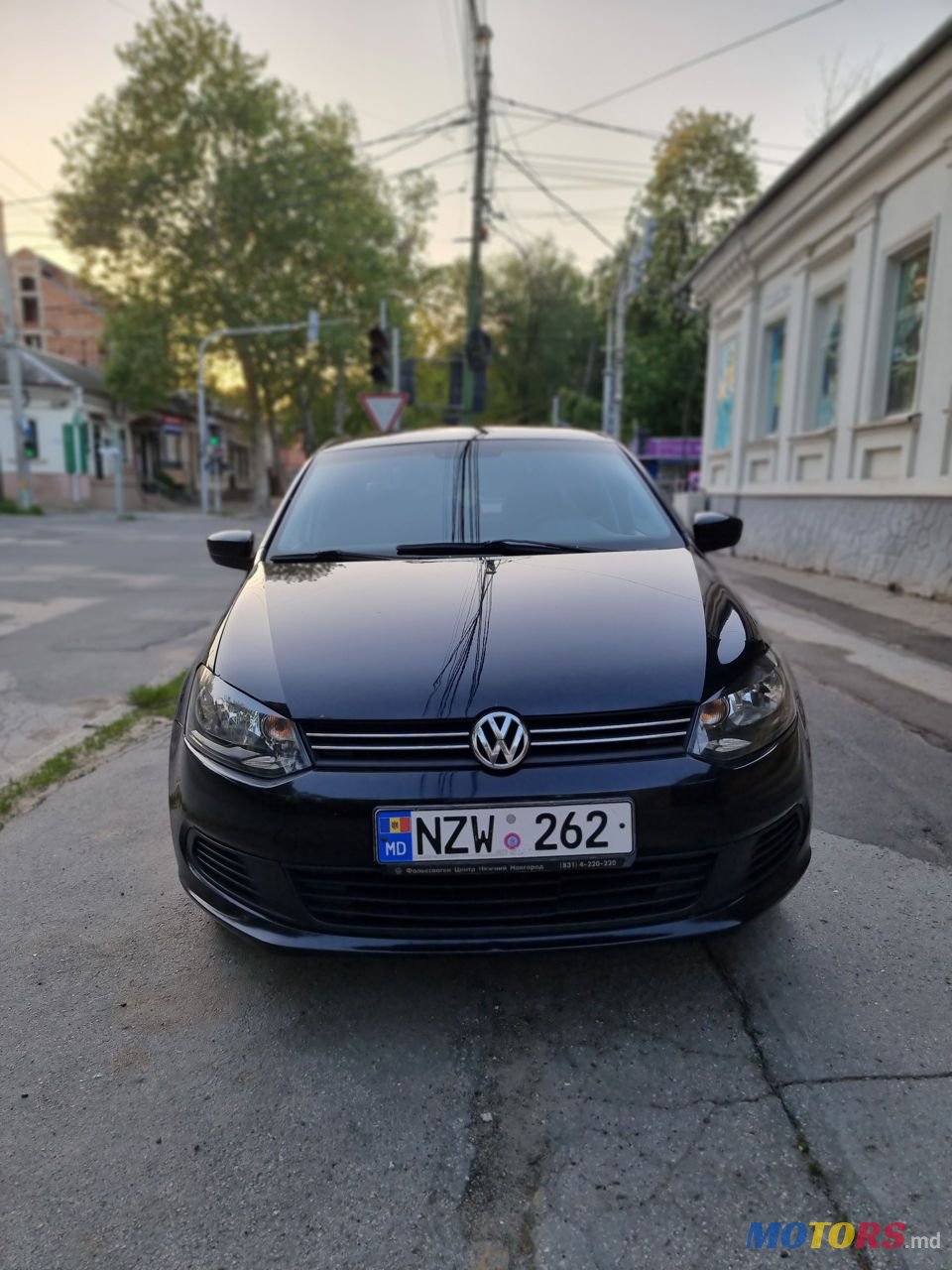 2012' Volkswagen Polo photo #1