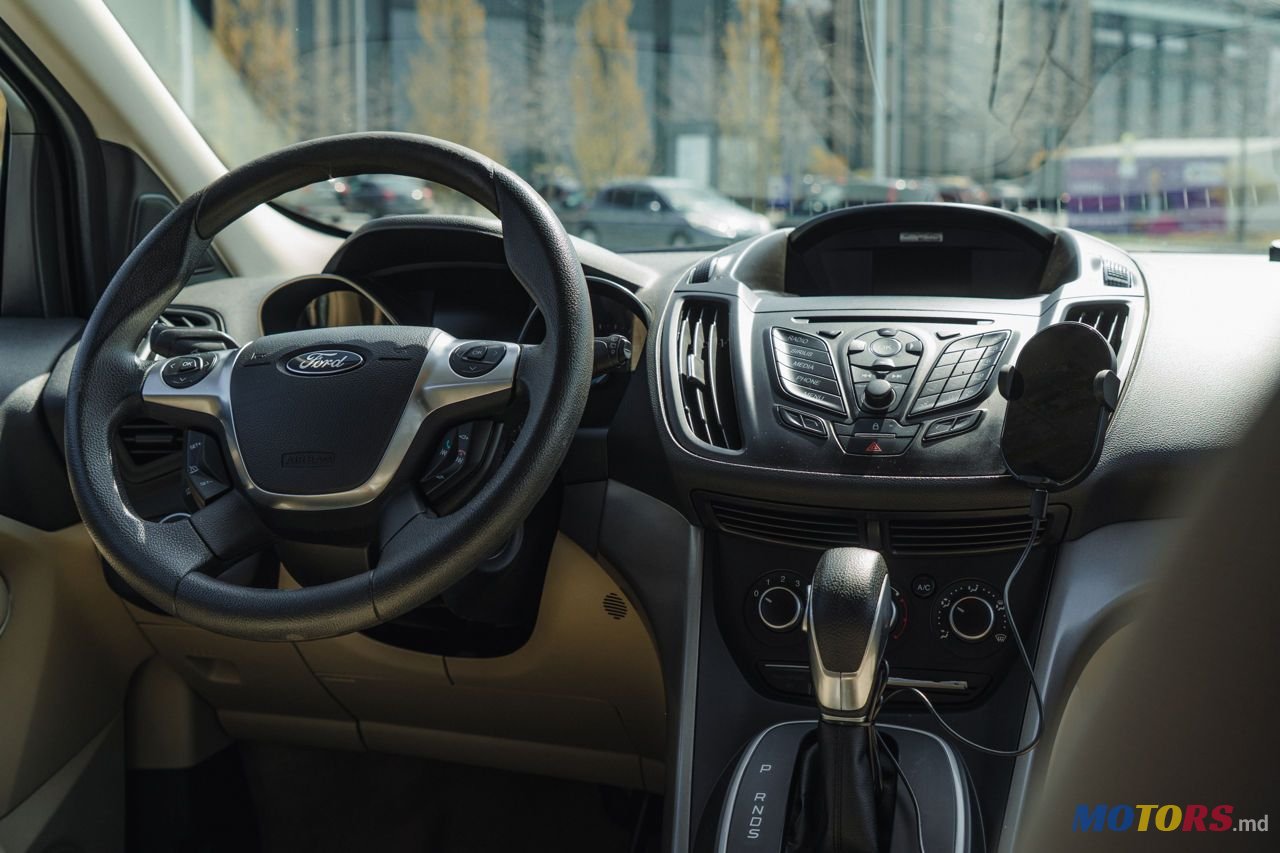 2013' Ford Escape photo #5