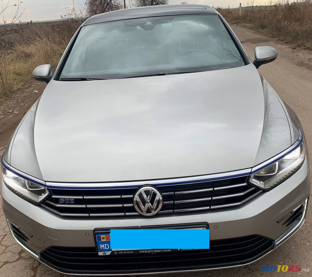 2015' Volkswagen Passat photo #1