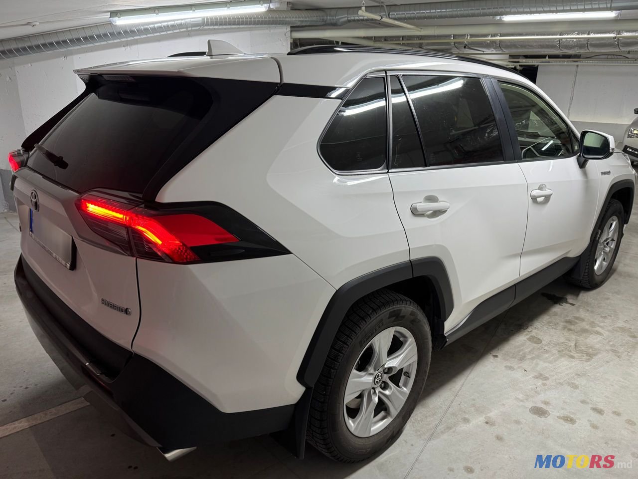 2021' Toyota RAV4 photo #3
