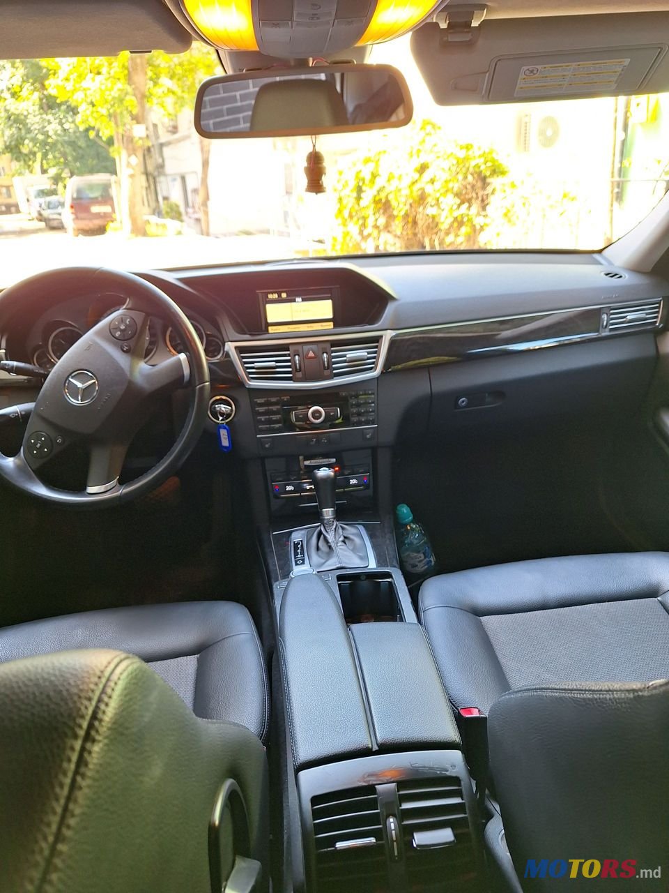 2011' Mercedes-Benz E-Class photo #6