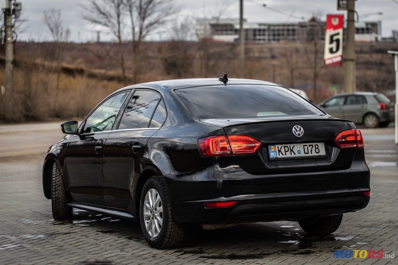 2013' Volkswagen Jetta photo #5
