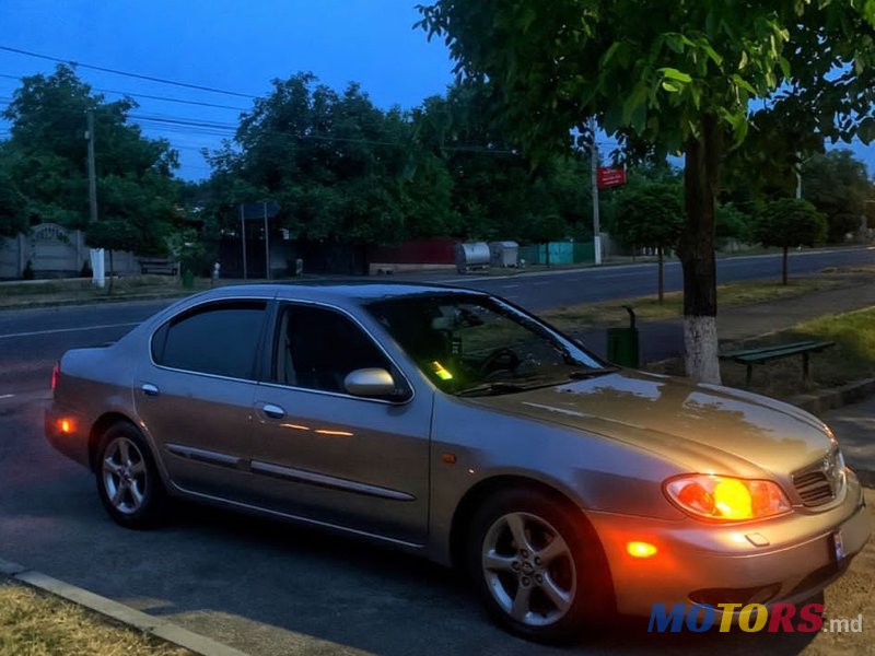 2001' Nissan Maxima photo #1