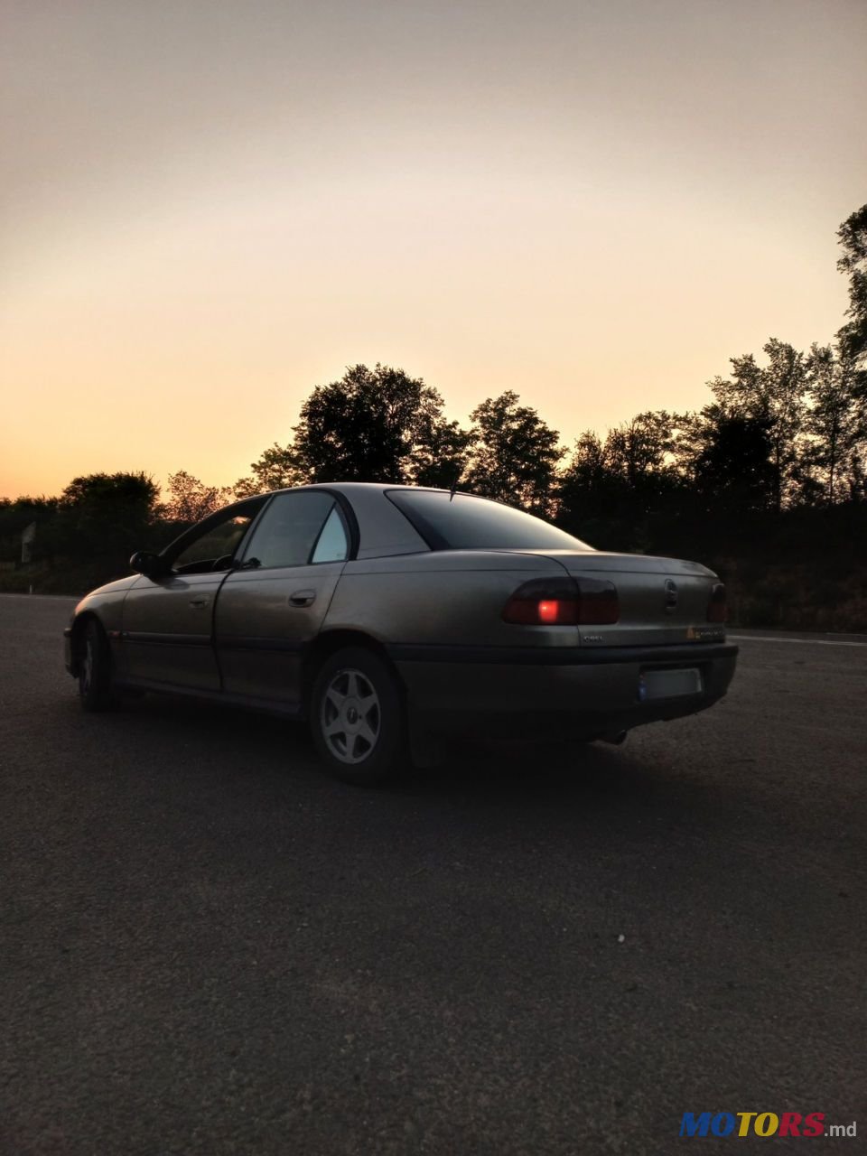1997' Opel Omega photo #1