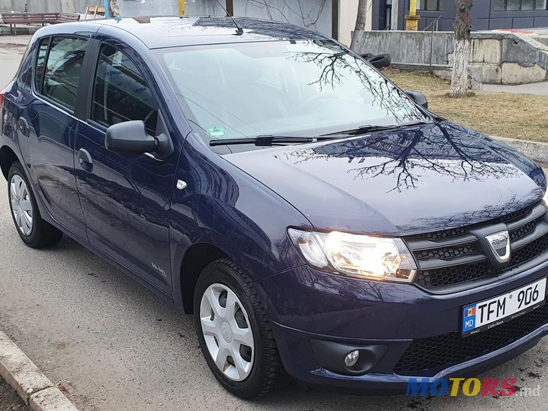 2016' Dacia Sandero photo #3