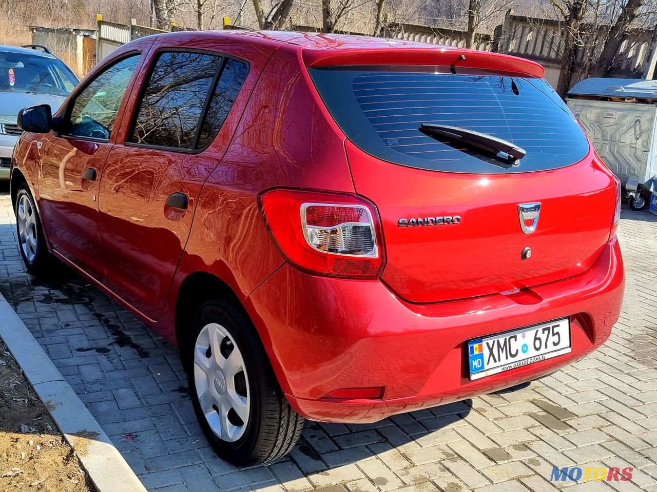 2013' Dacia Sandero photo #3