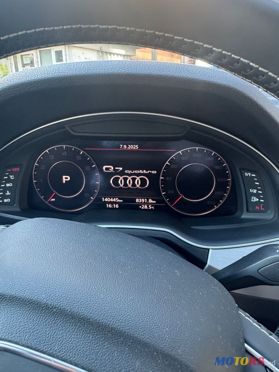 2019' Audi Q7 photo #4