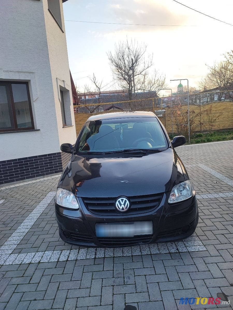 2007' Volkswagen Fox photo #3