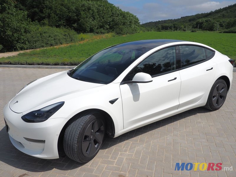 2021' Tesla Model 3 photo #2