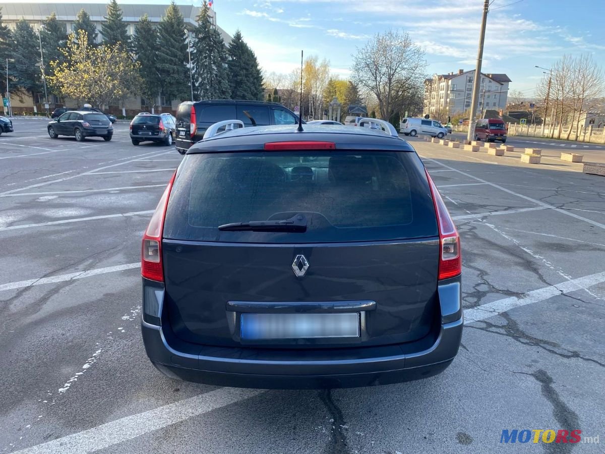 2008' Renault Megane photo #3