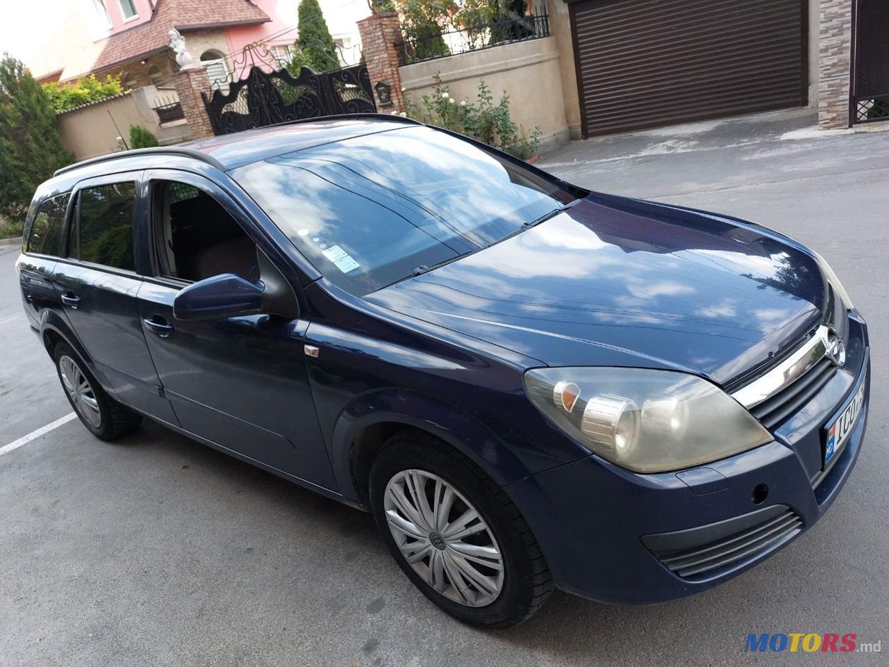 2006' Opel Astra photo #1