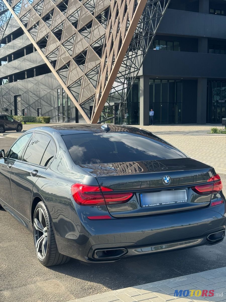 2017' BMW 7 Series photo #3