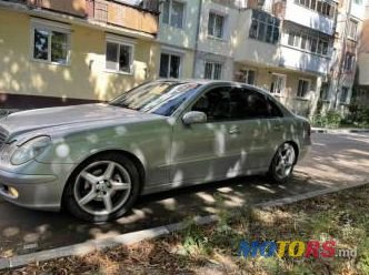2003' Mercedes-Benz E photo #2