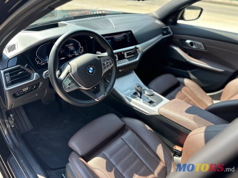 2020' BMW 3 Series photo #4