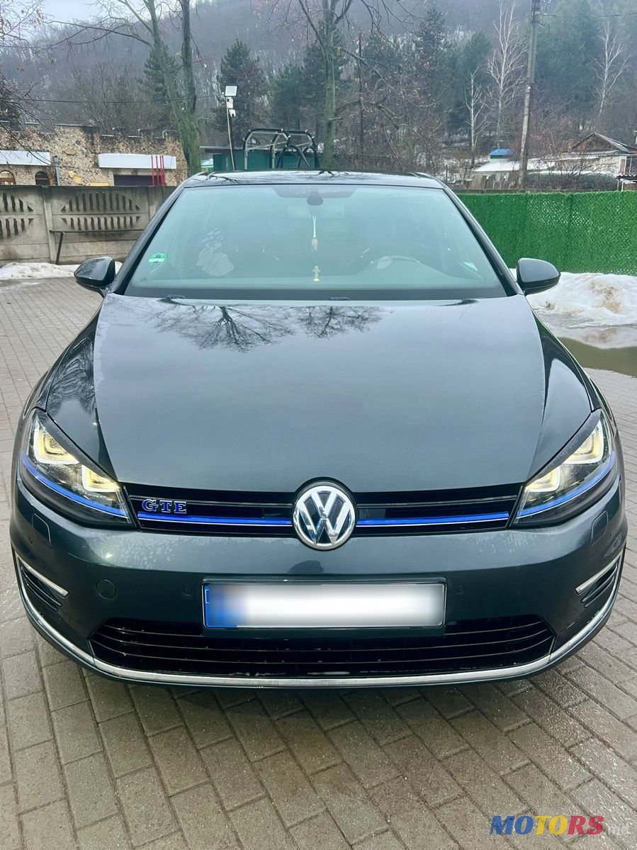 2015' Volkswagen Golf photo #1