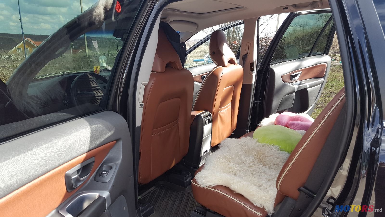 2013' Volvo XC90 photo #2