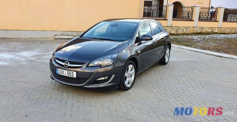2014' Opel Astra photo #1