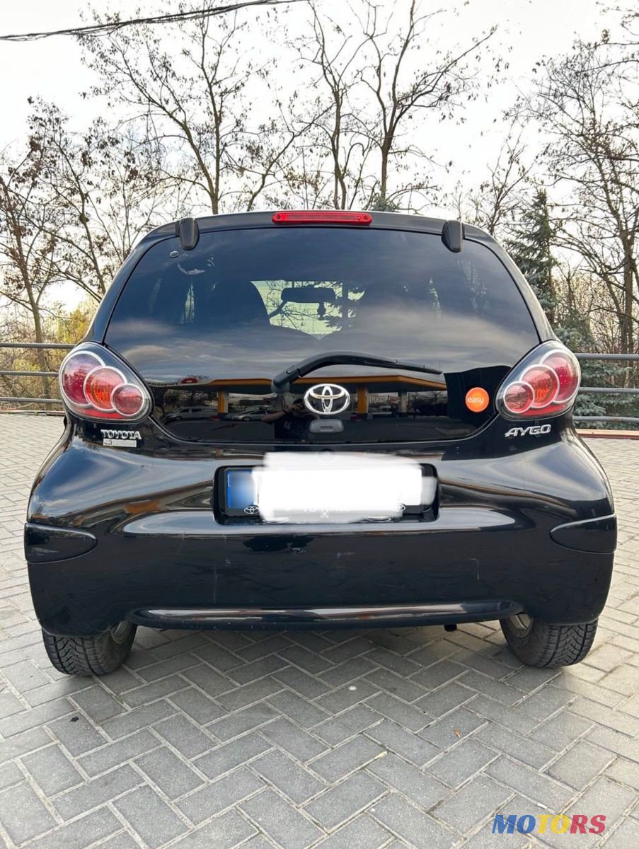 2011' Toyota Aygo photo #4