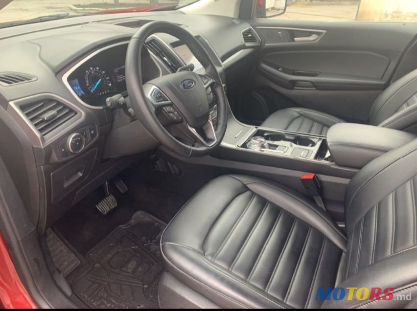 2019' Ford Edge photo #4