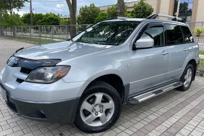 2004' Mitsubishi Outlander