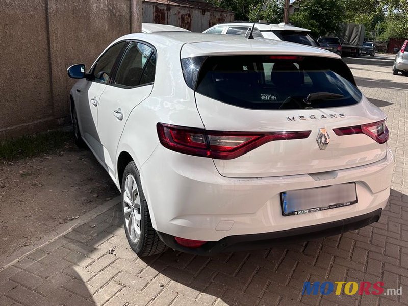 2016' Renault Megane photo #2