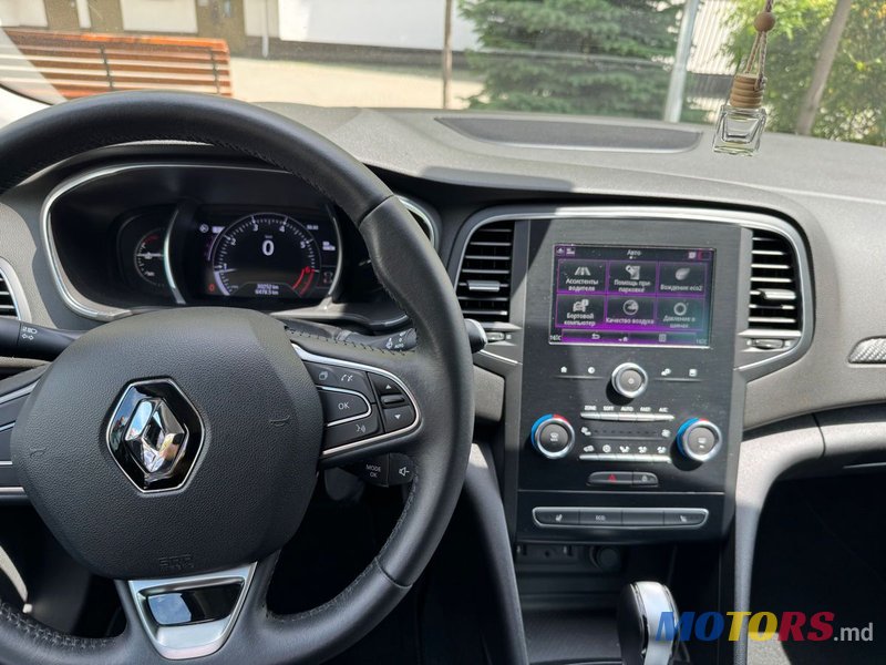 2020' Renault Megane photo #5