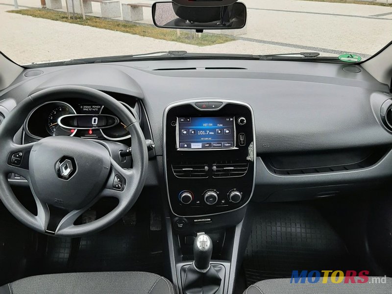 2015' Renault Clio 4 photo #3
