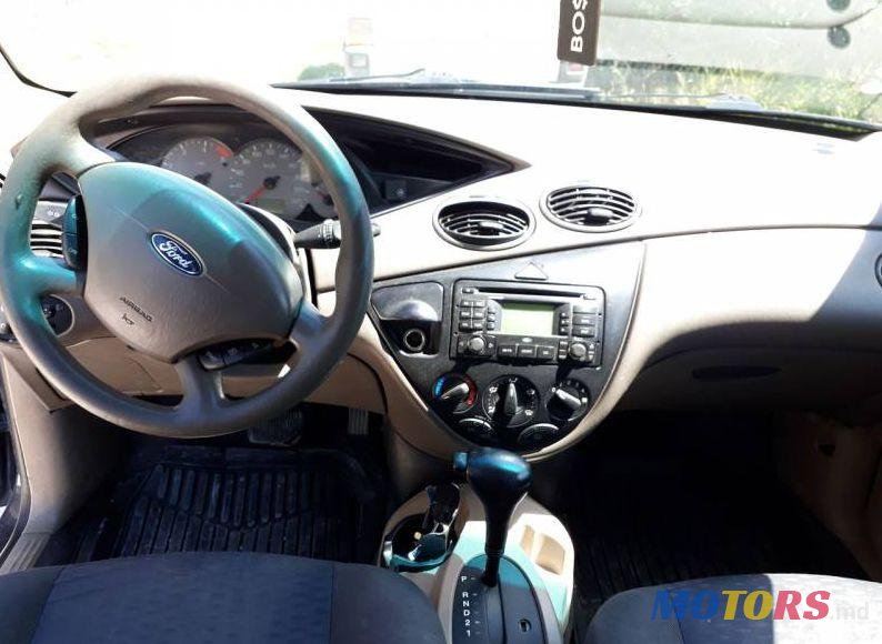 2003' Ford Focus photo #1