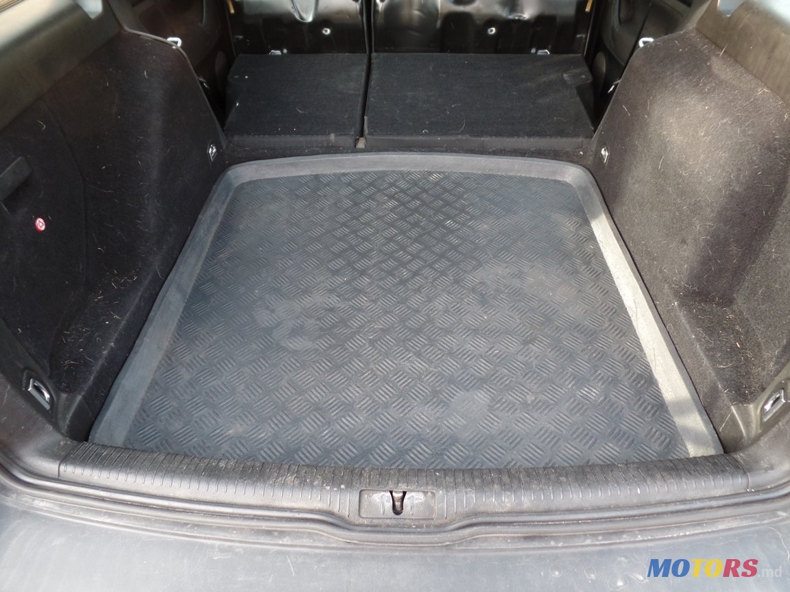 2002' Volkswagen Golf IV Variant photo #7