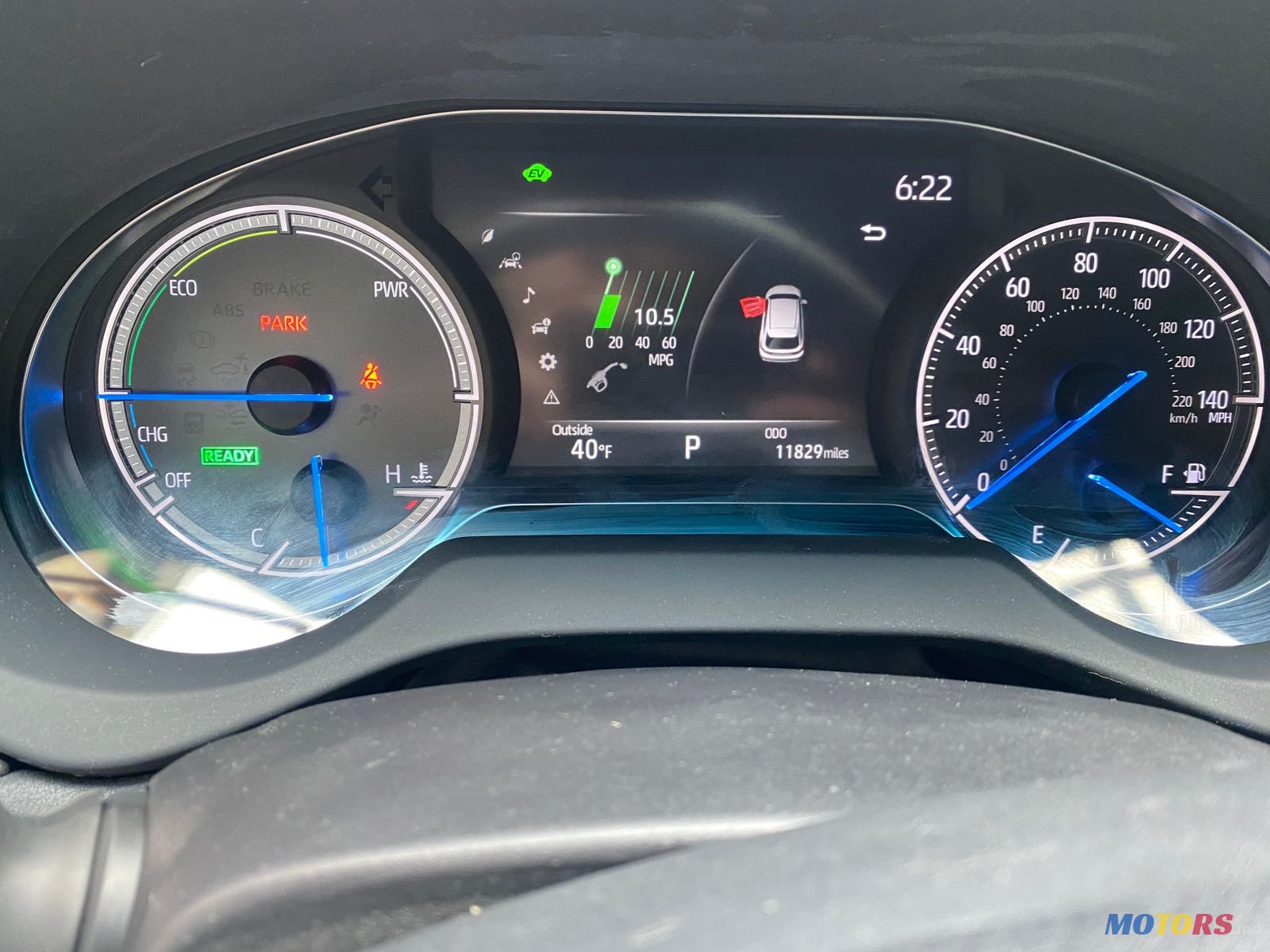 2020' Toyota Venza photo #3