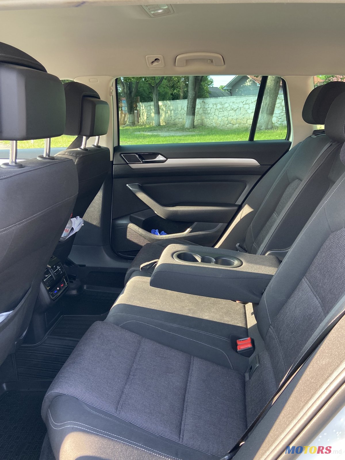 2018' Volkswagen Passat photo #4