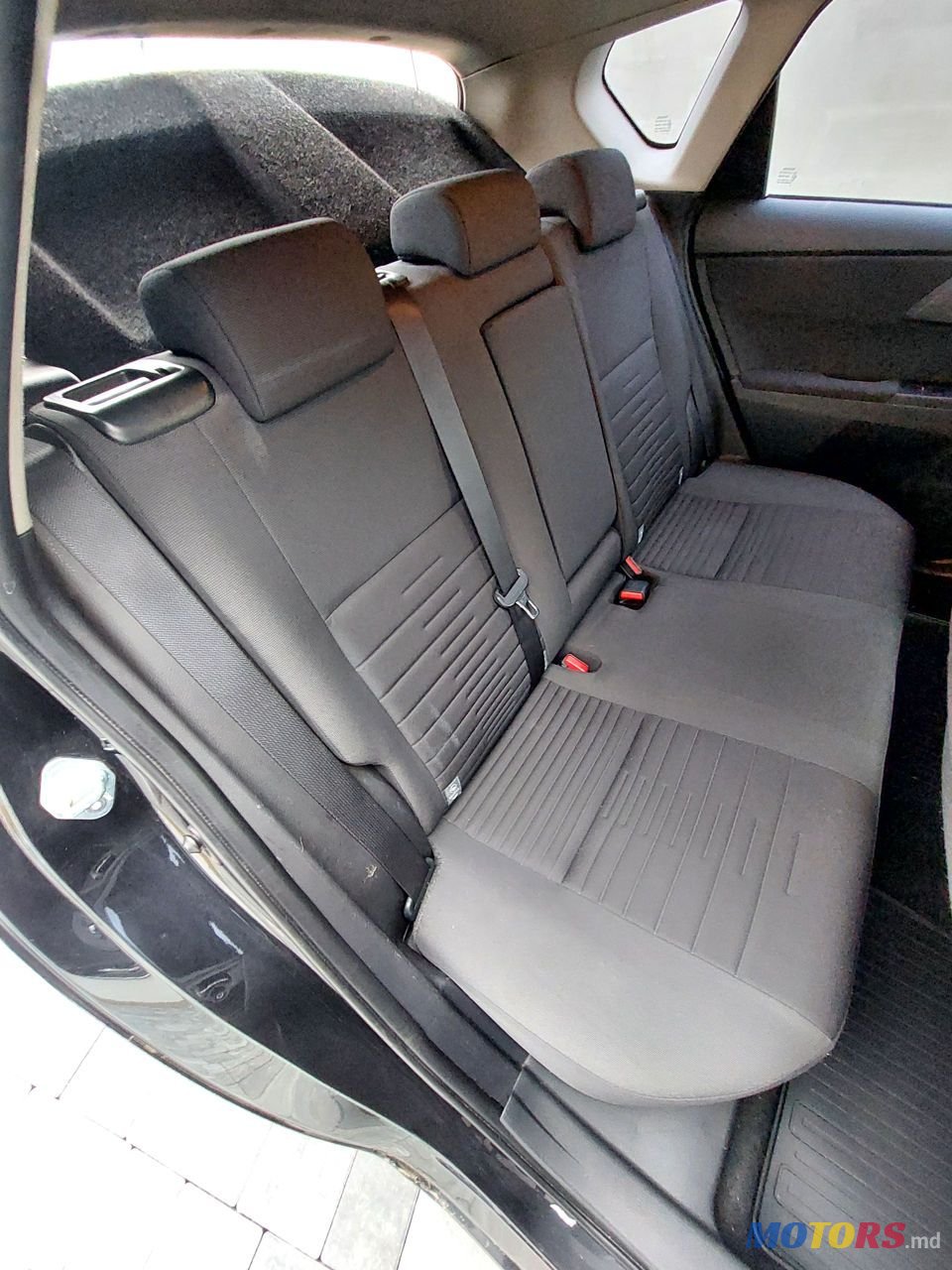 2016' Toyota Auris photo #6