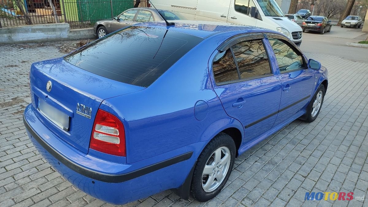 2002' Skoda Octavia photo #3
