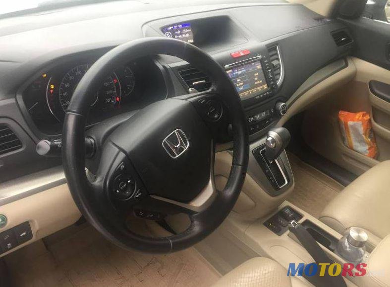 2013' Honda CR-V photo #2