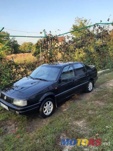 1993' Volkswagen Passat photo #6