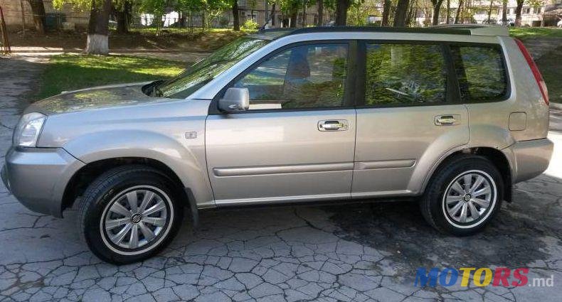 2005' Nissan X-Trail photo #1