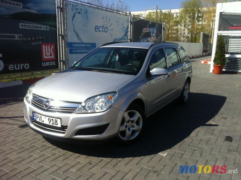 2008' Opel Astra photo #13