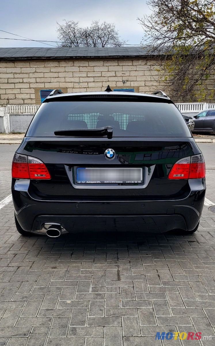 2010' BMW 5 Series photo #4