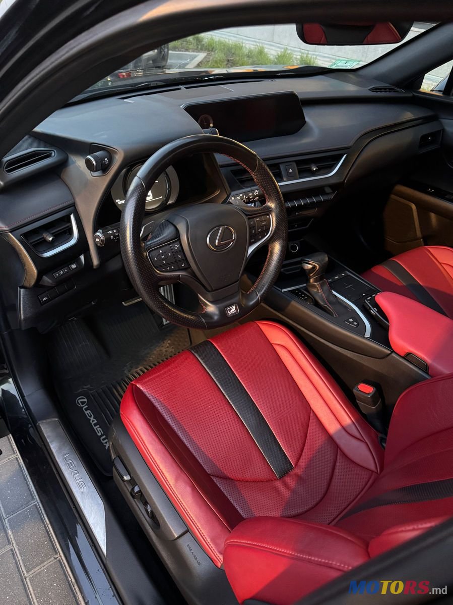 2020' Lexus UX photo #3