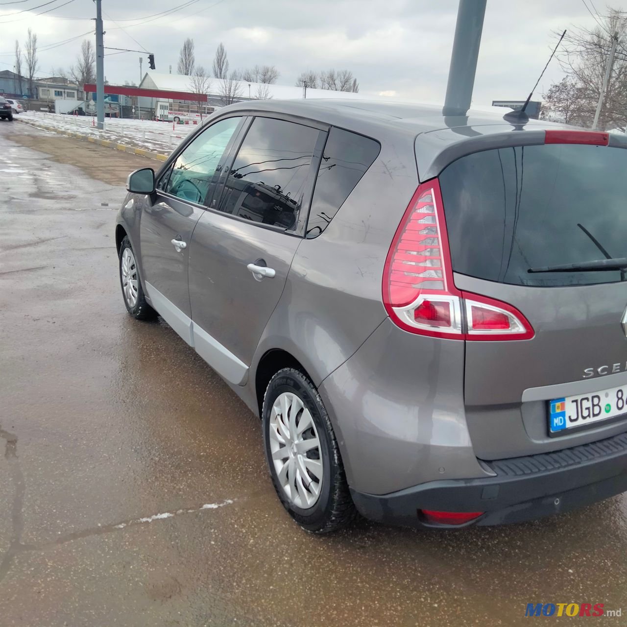 2011' Renault Scenic photo #6