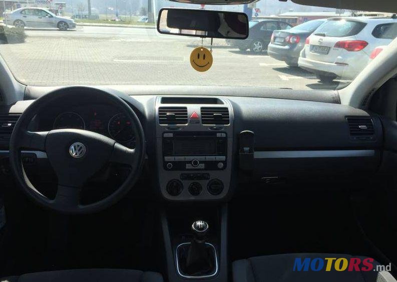 2007' Volkswagen Golf photo #1