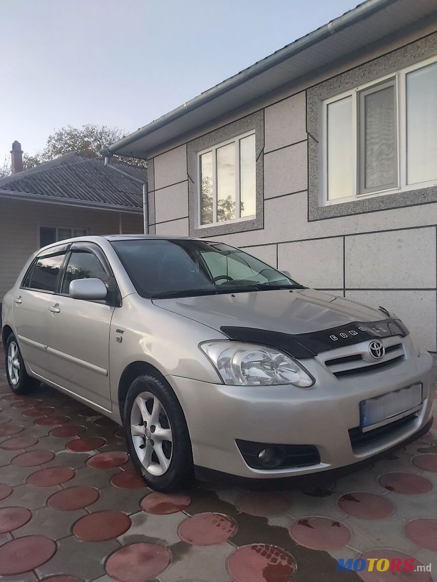 2005' Toyota Corolla photo #2