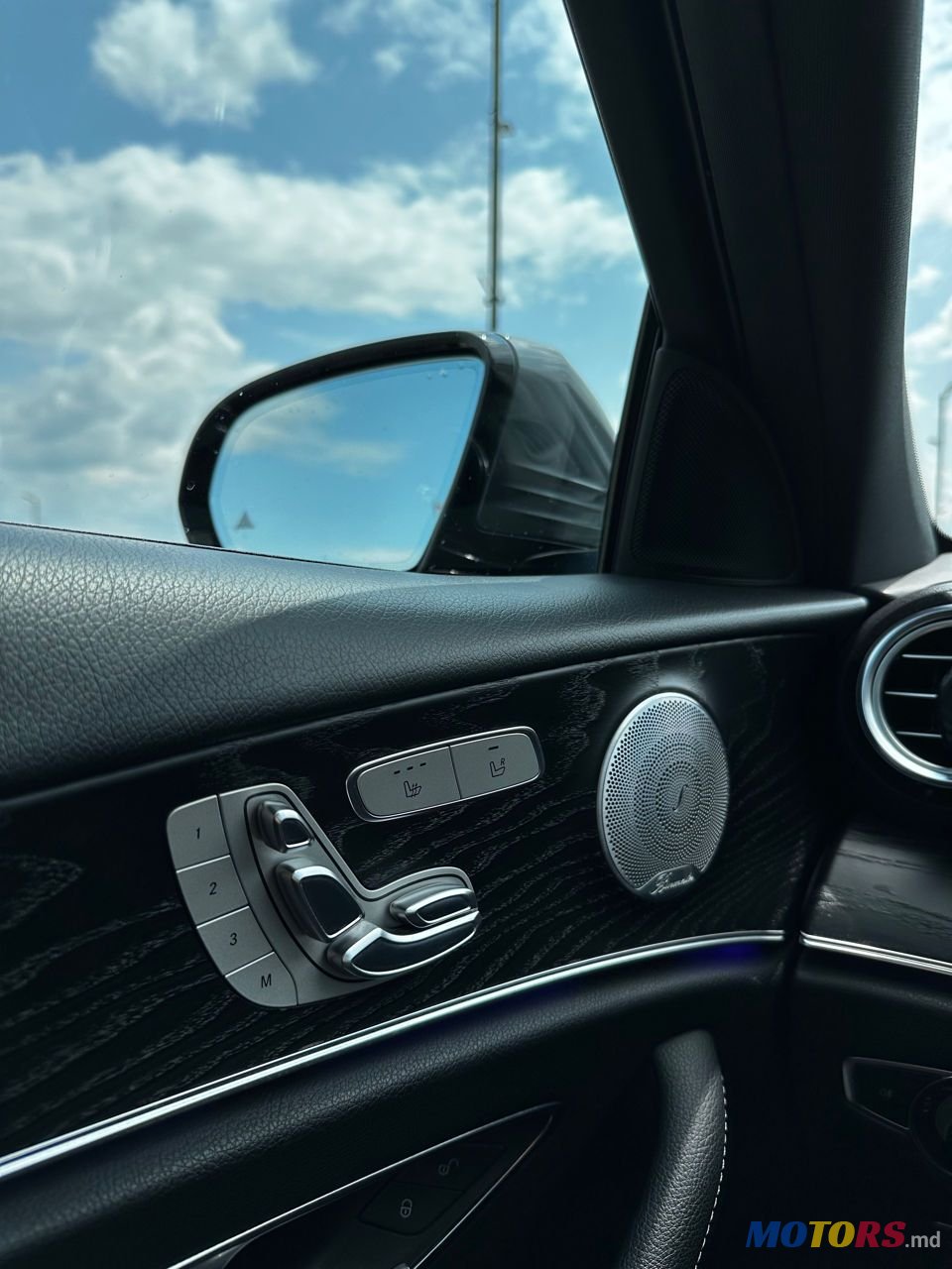 2019' Mercedes-Benz E-Class photo #6