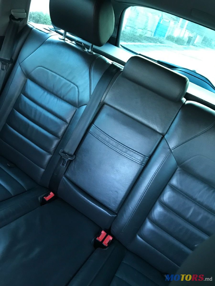 2008' Volkswagen Touareg photo #4