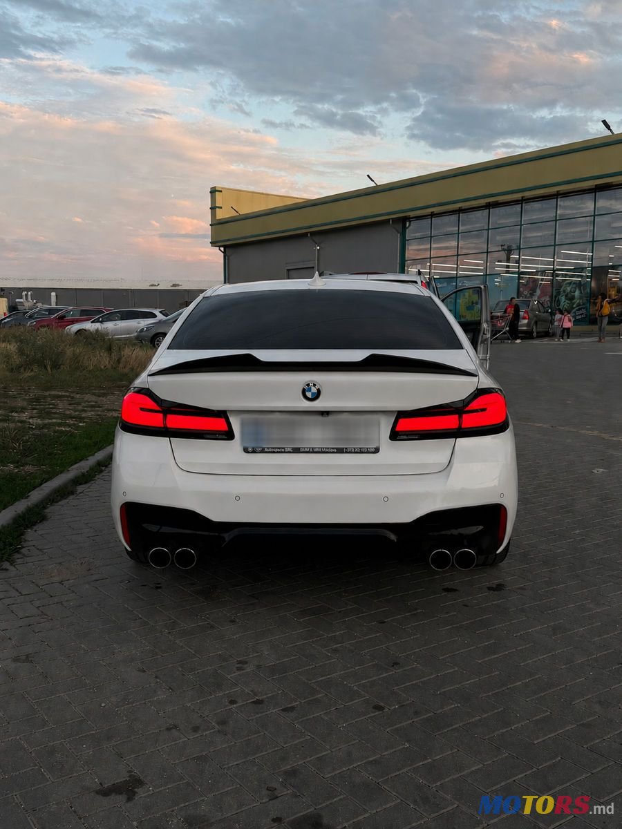 2018' BMW 5 Series photo #3