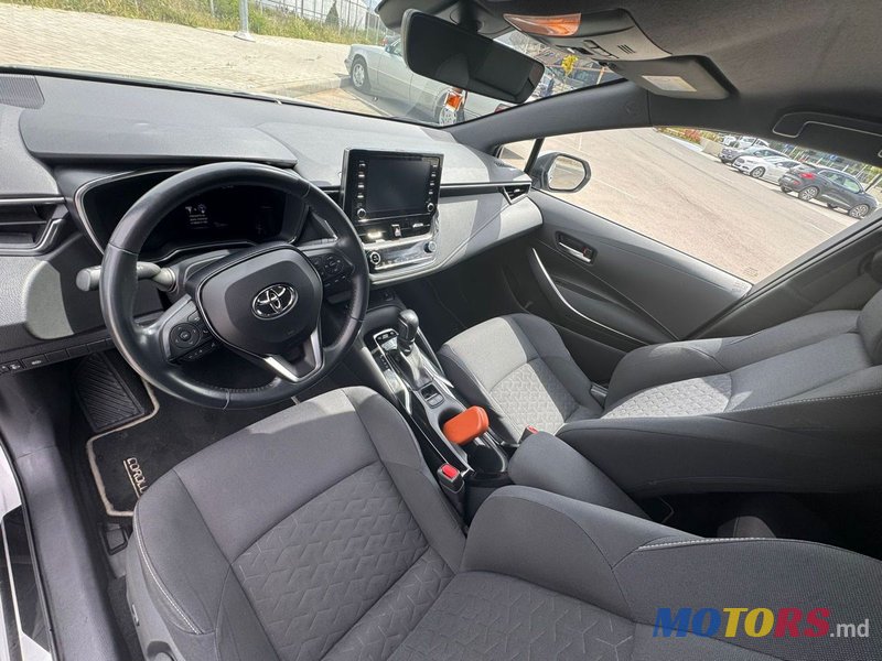 2020' Toyota Corolla photo #3