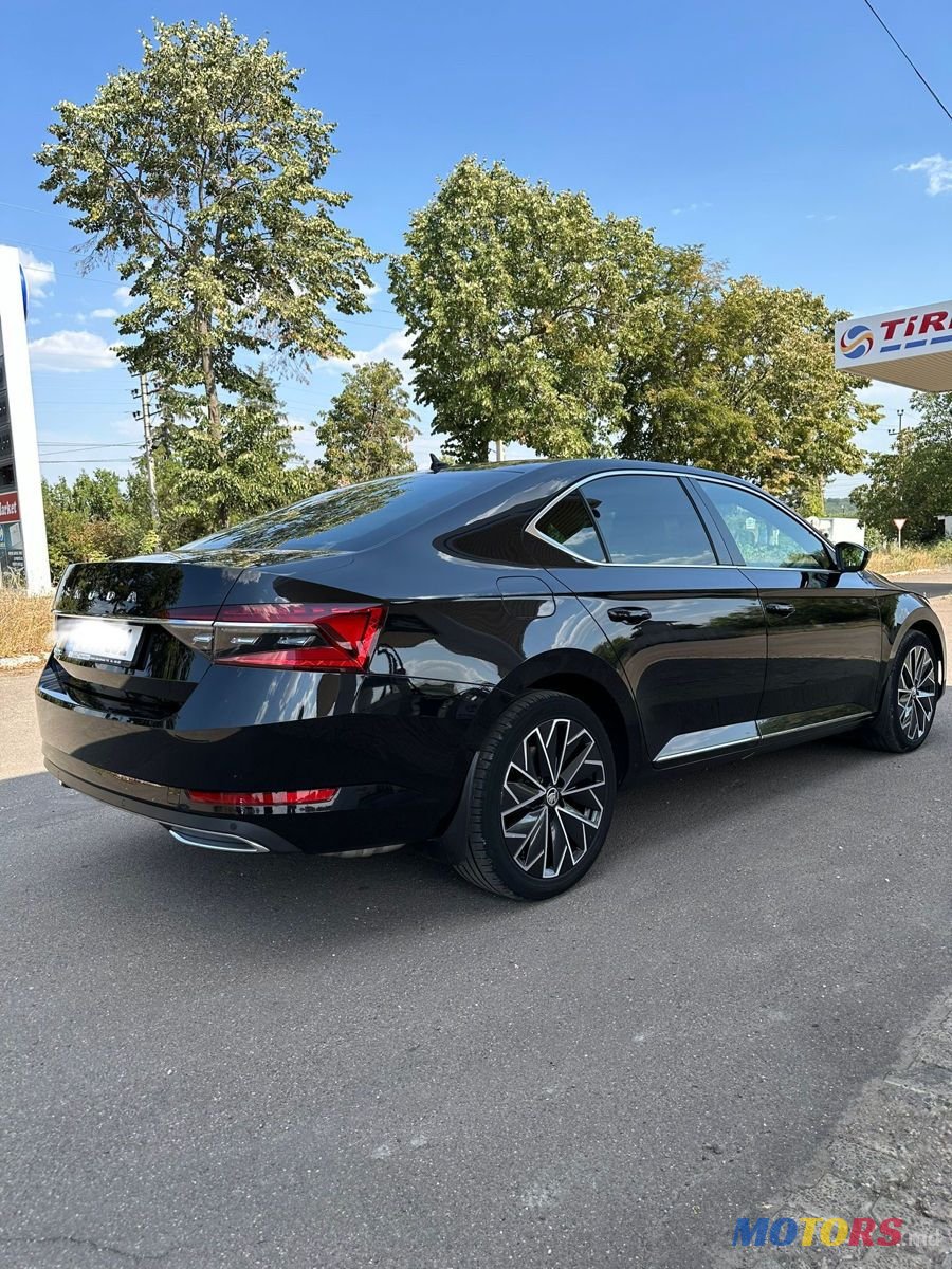 2020' Skoda Superb photo #4